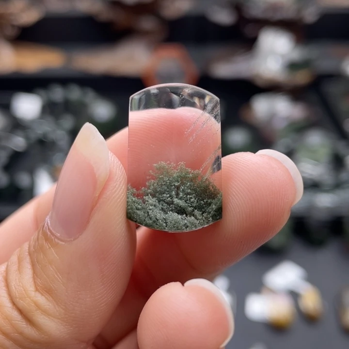 水晶未镶嵌颈饰绿幽灵吊坠定制