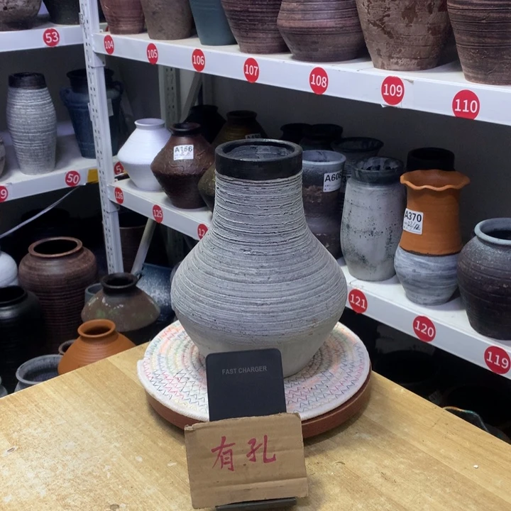 【闪购商品】红陶粗糙盆有孔高25口9