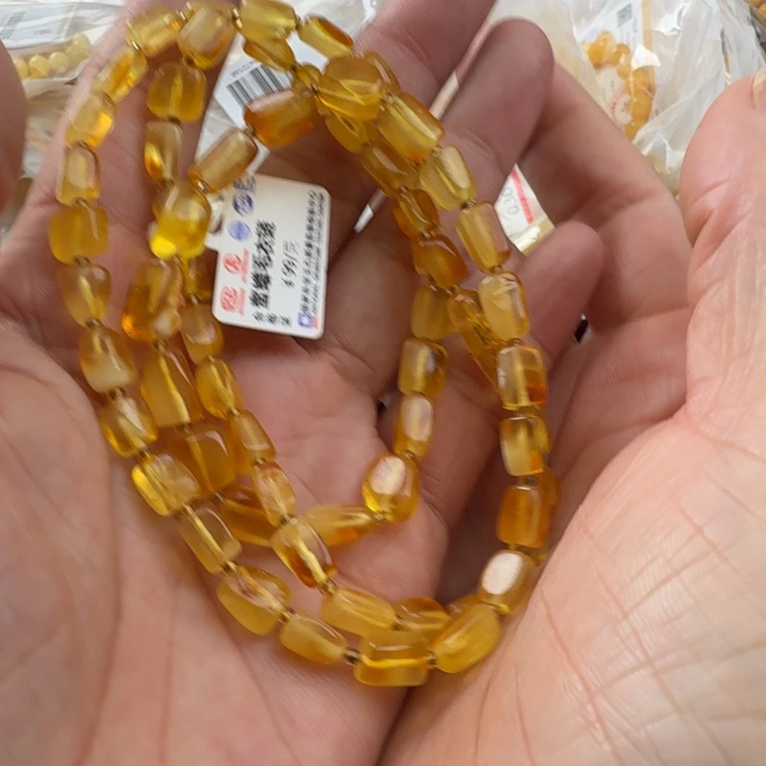 未镶嵌琥珀珠宝奇石