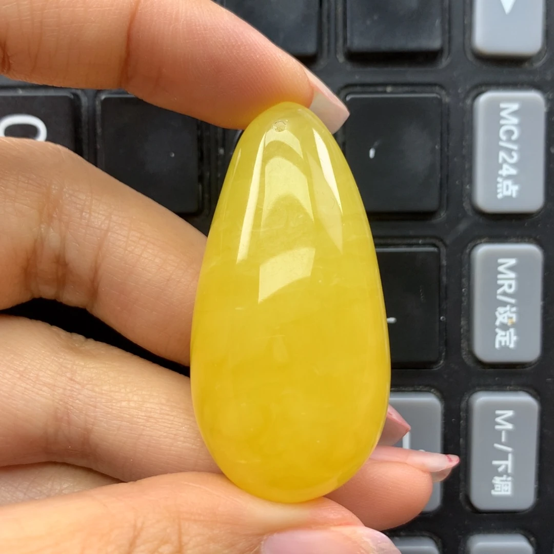 琥珀未镶嵌珠宝奇石46m23m15m