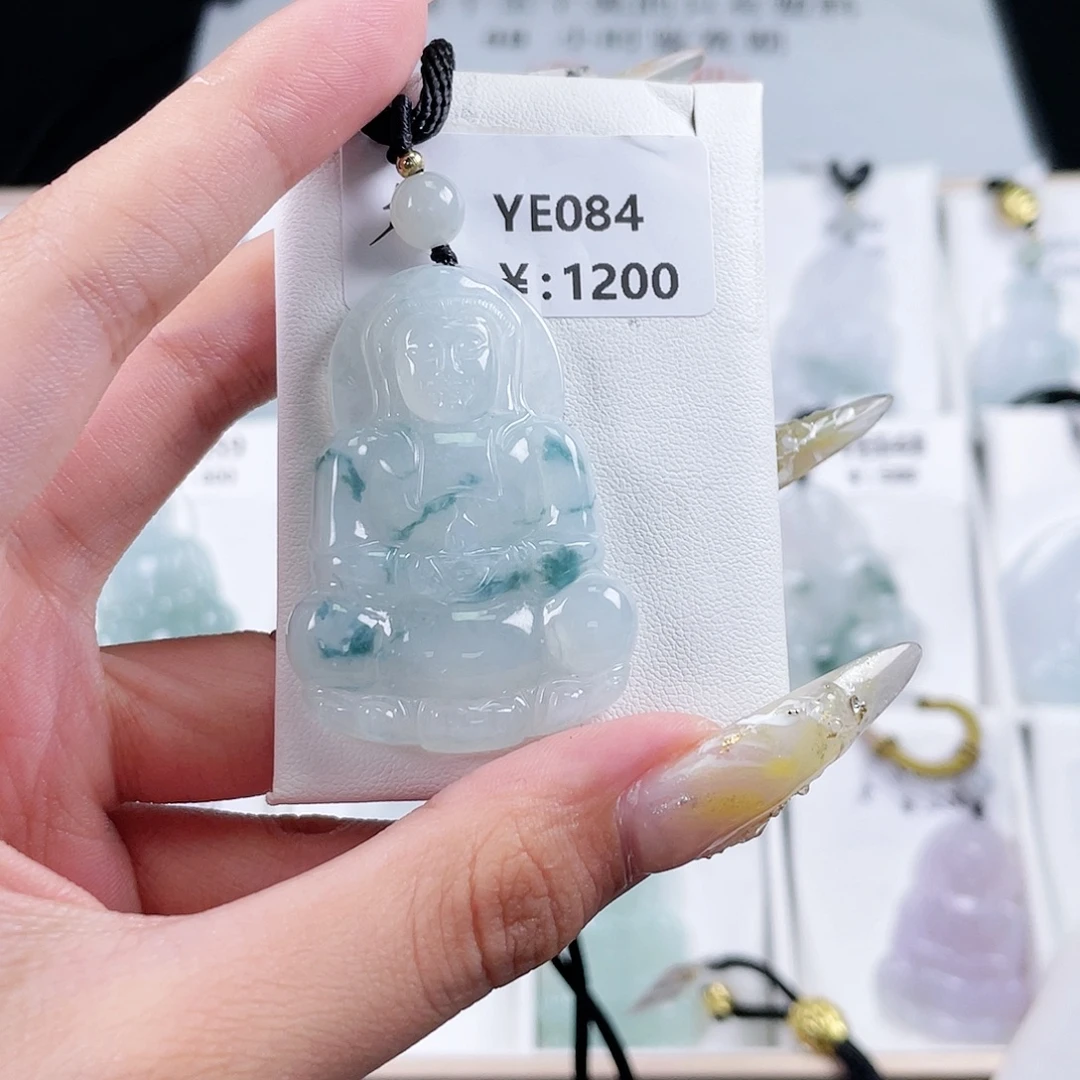 翡翠未镶嵌颈饰YE084