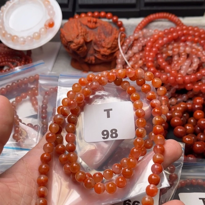 南红玛瑙未镶嵌多样性发货默认微瑕称重7mm