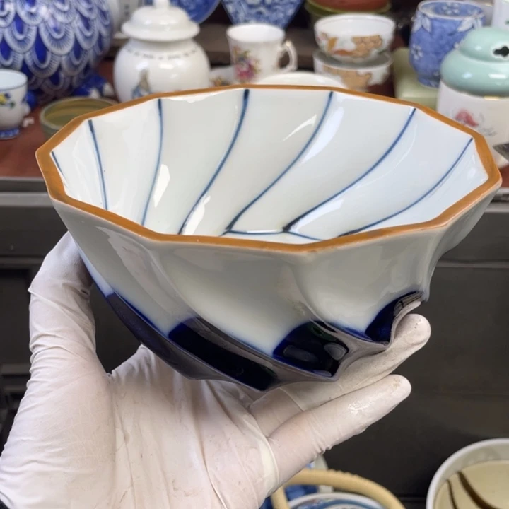 他家瓷器真美…开播了