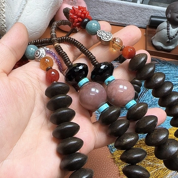 石英质玉颈饰未镶嵌秋*