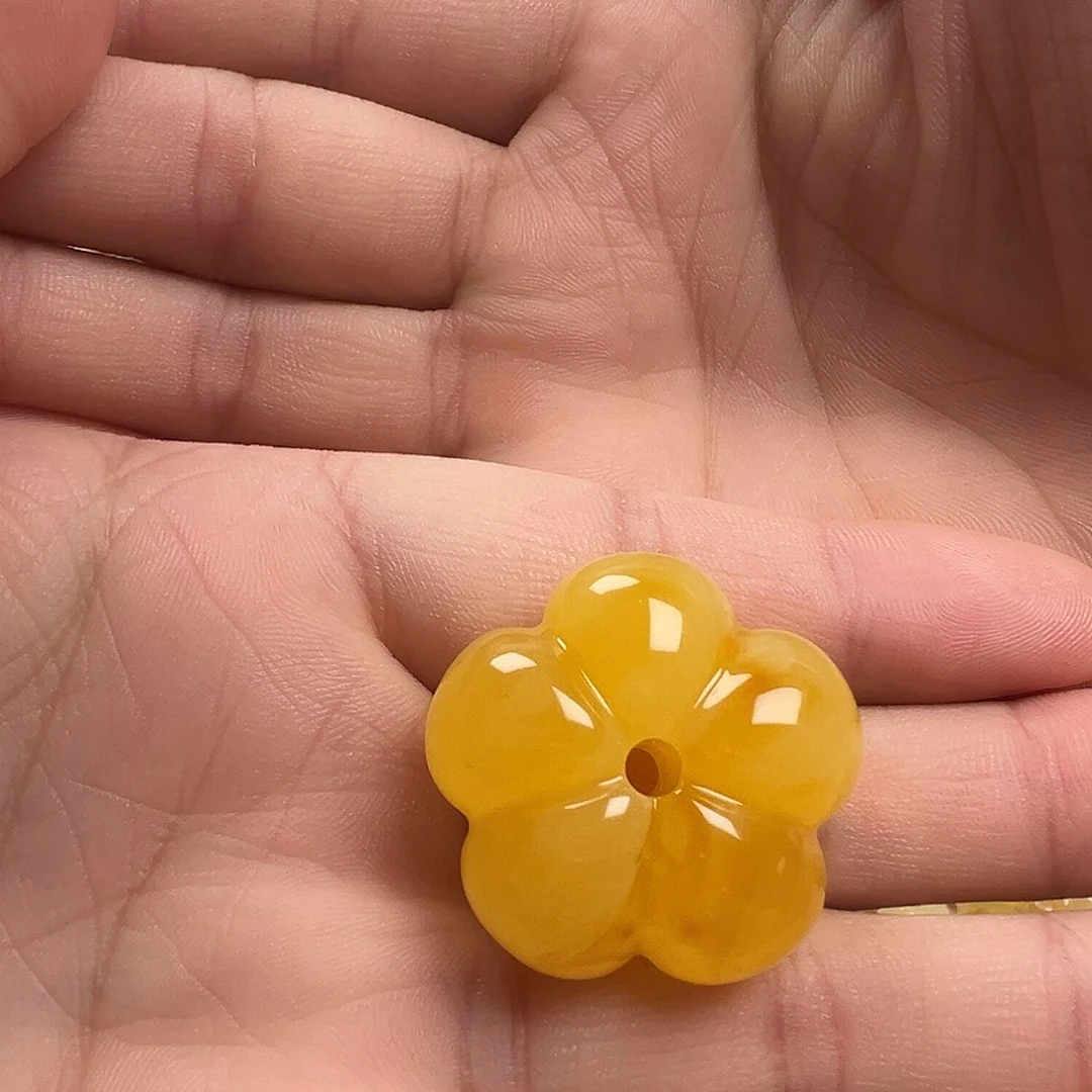 蜜蜡颈饰未镶嵌五瓣花吊坠