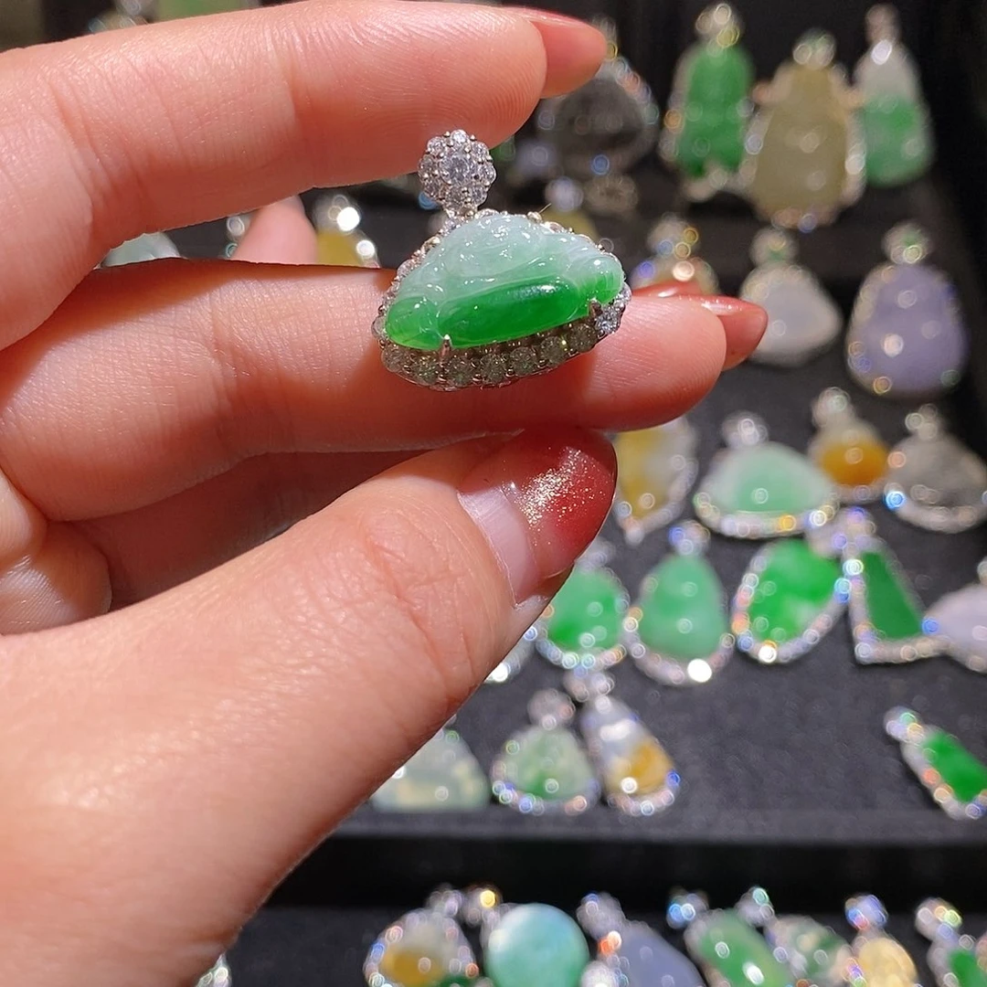 颈饰银S925镶嵌翡翠天然翡翠