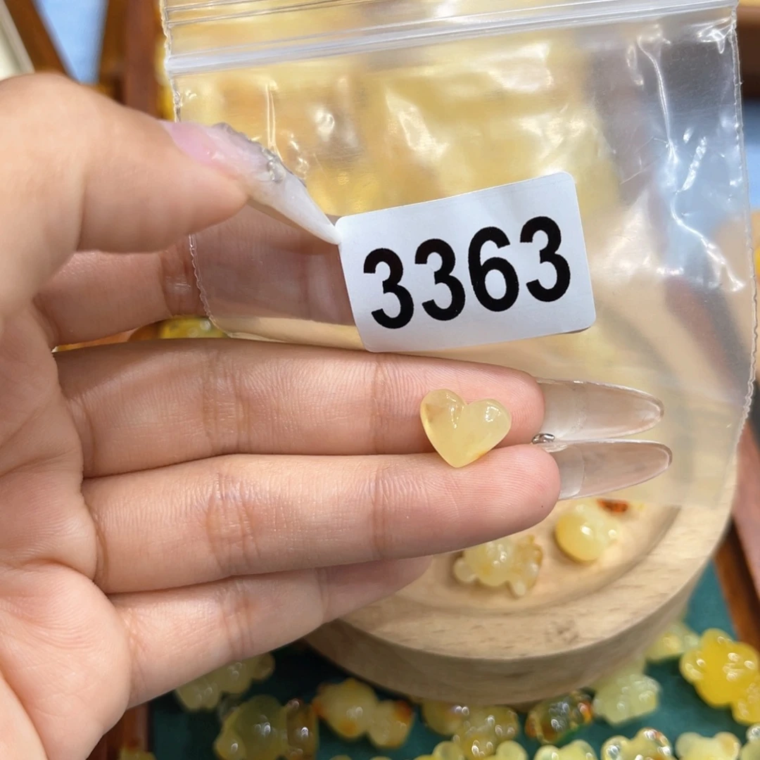 琥珀未镶嵌珠宝奇石