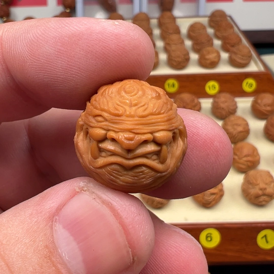 狗***旺核桃吊坠独眼盲僧单颗19