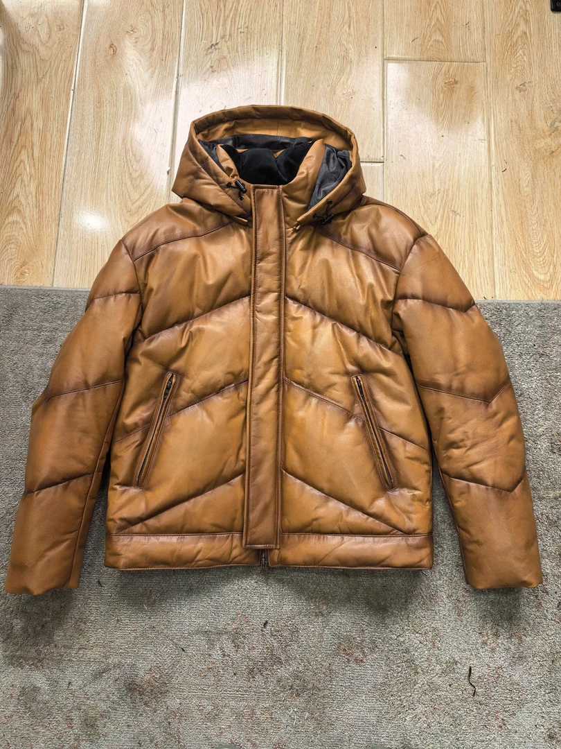 26新款B家牛皮鹅绒连帽可脱卸男士皮衣加厚休闲复古保暖时尚潮流