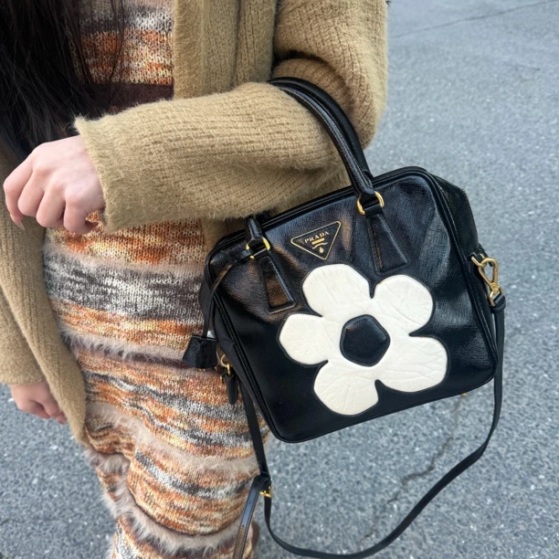 95新 Prada/普拉达 Prada 黑金花朵手提包斜挎包