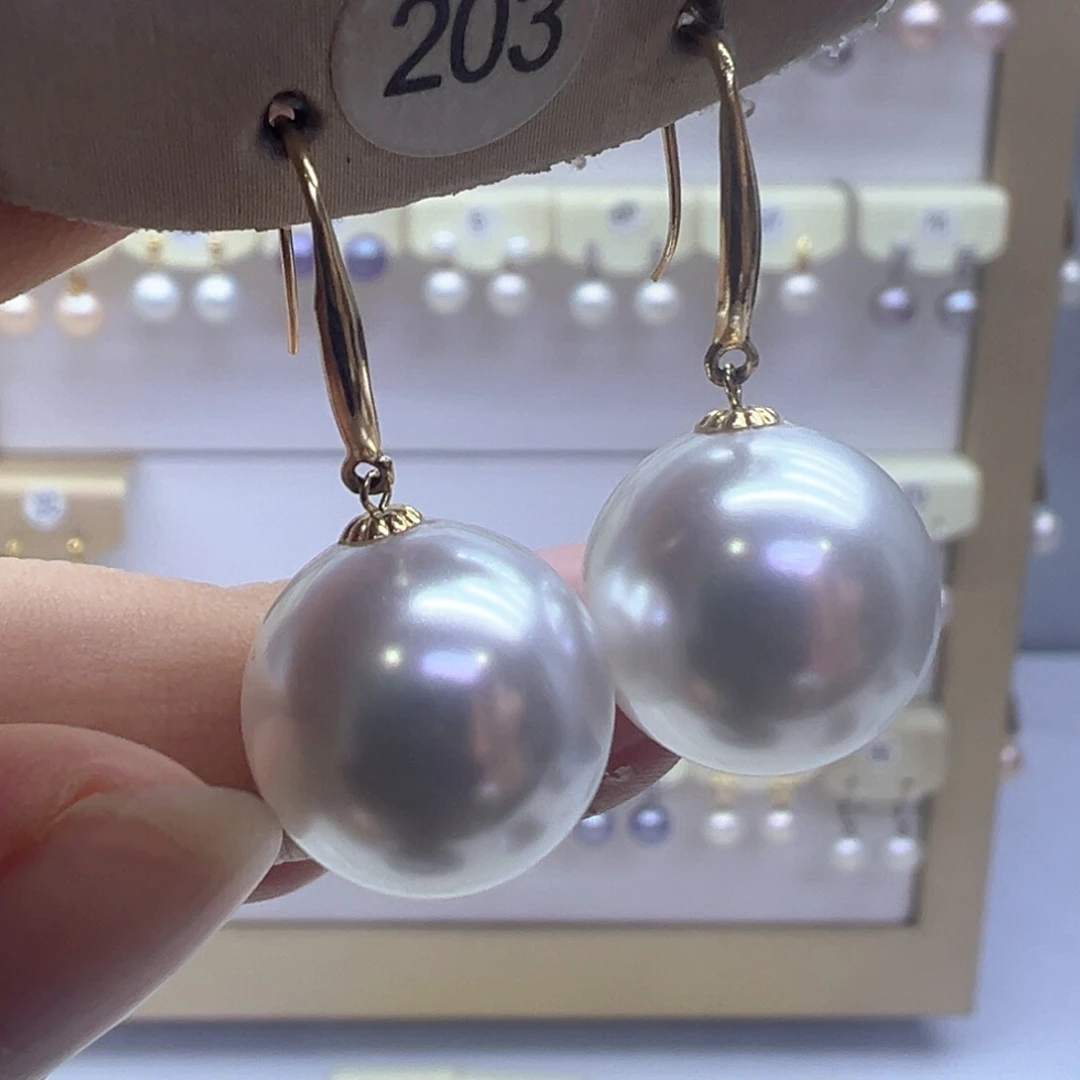 18K金镶嵌淡水珍珠耳饰