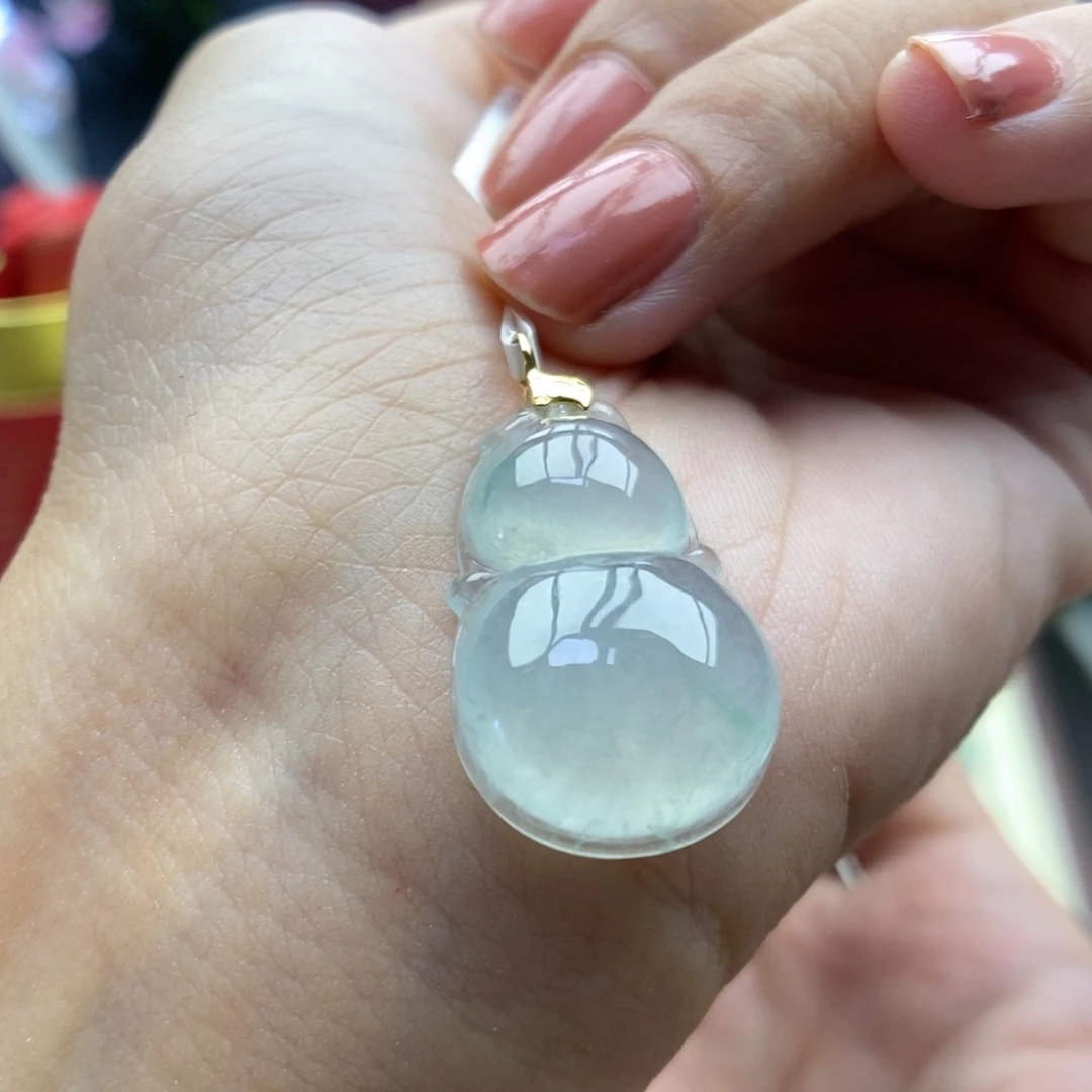 翡翠18K金镶嵌颈饰吊坠59