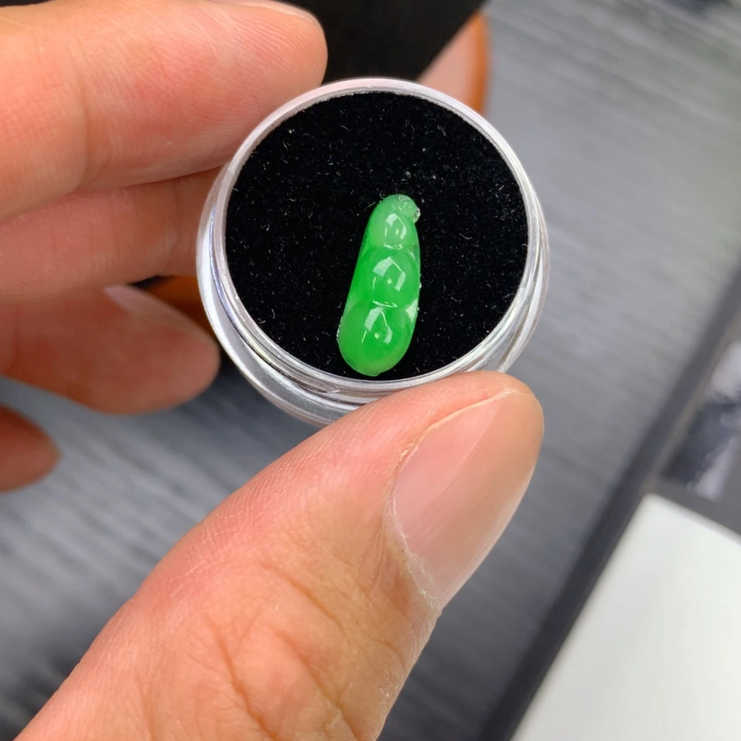 翡翠裸石翡翠豆子