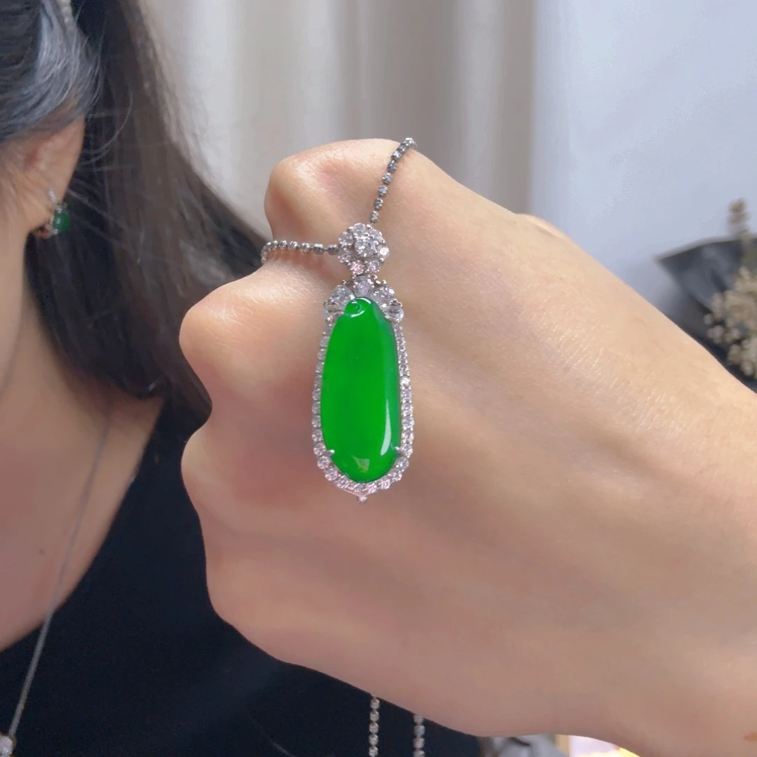 翡翠未镶嵌吊坠(不含链)