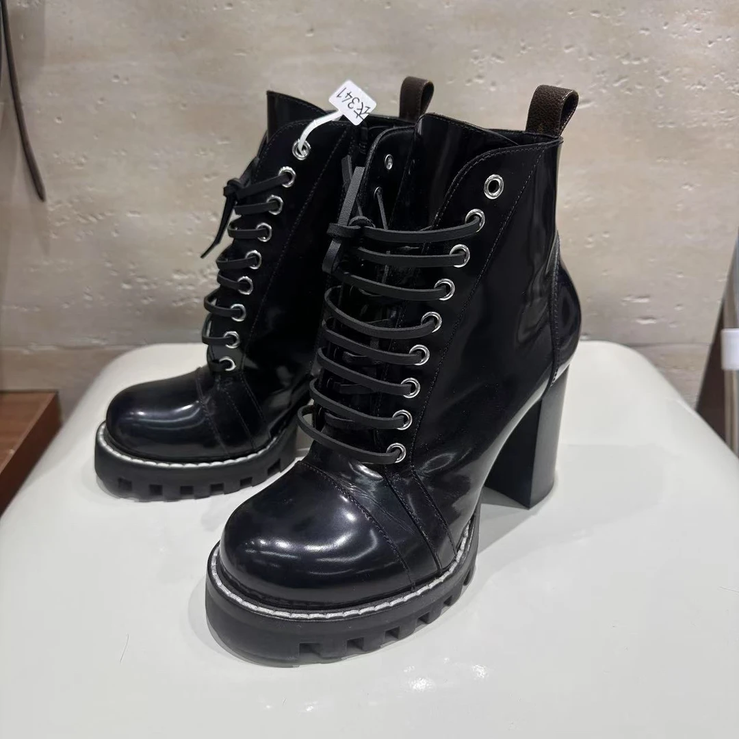 99新 LouisVuitton/路易威登 Lv鞋子 37码 341