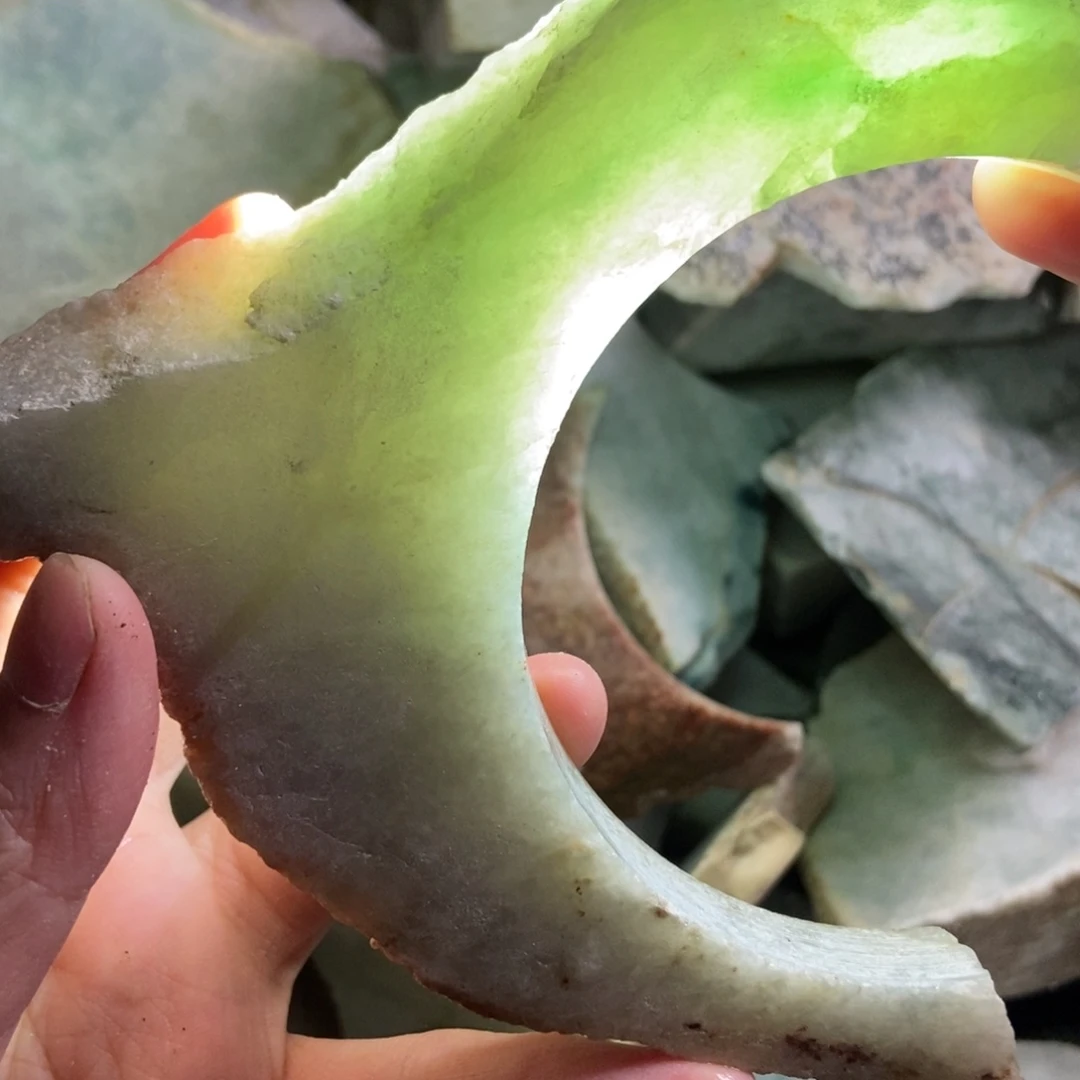 翡翠未镶嵌挂件天然翡翠
