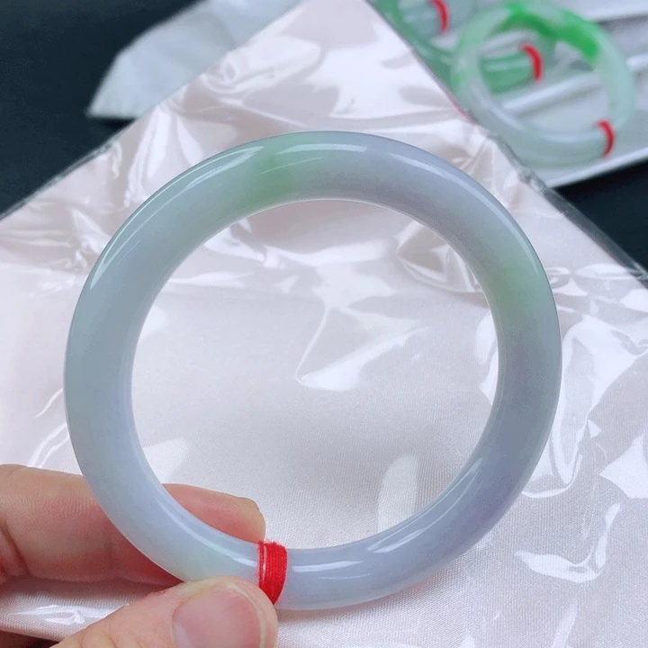 翡翠手镯未镶嵌56+粉紫圆条手镯