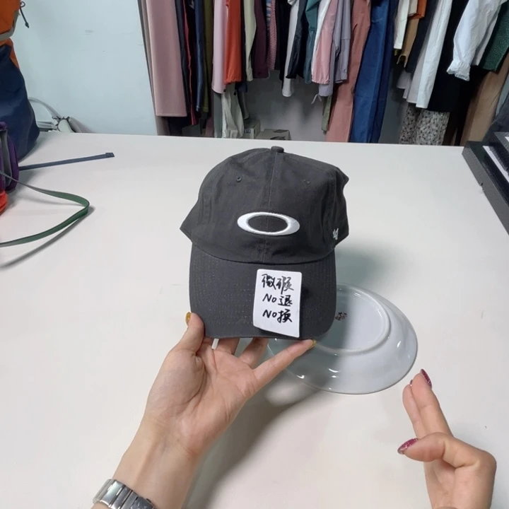 瓷片微瑕。。。。。。。。。。。。。。