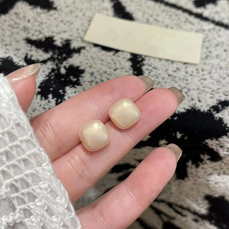 铜合金合成锆石耳饰 ER029高端大气时尚简约百搭耳饰