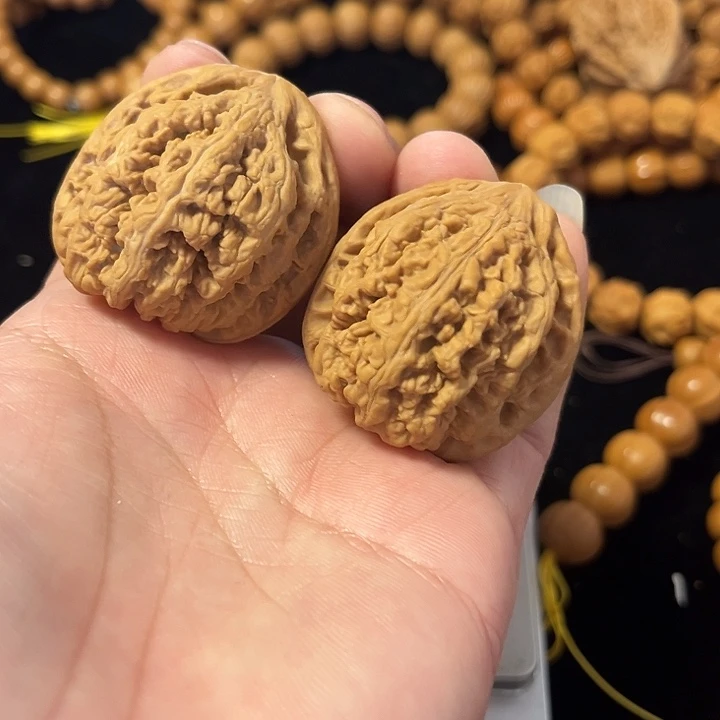 把件文玩核桃37左右歪粗筋，编号022