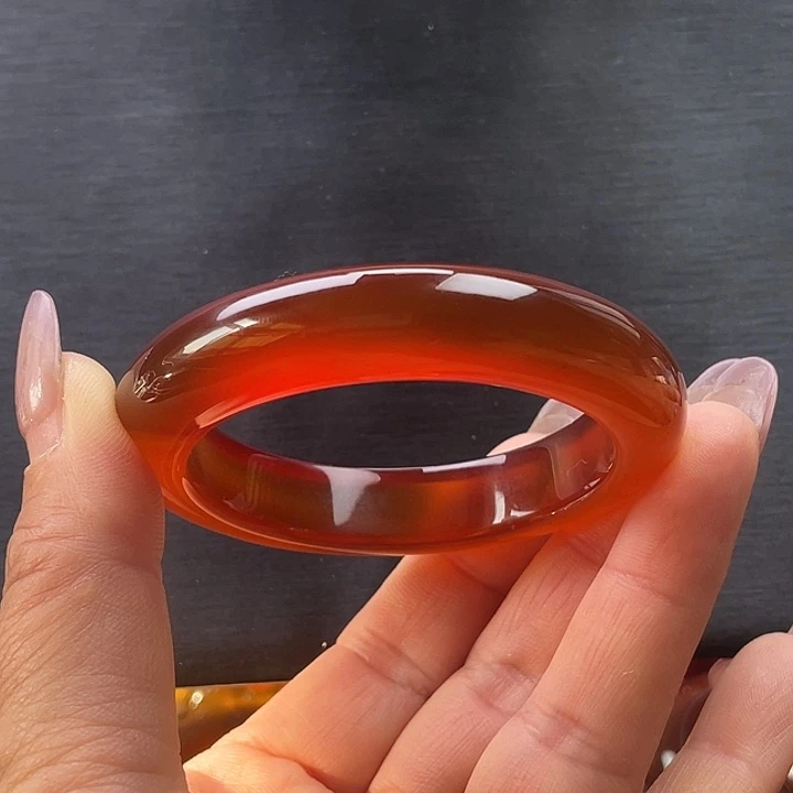 玛瑙/玉髓未镶嵌手镯52.2