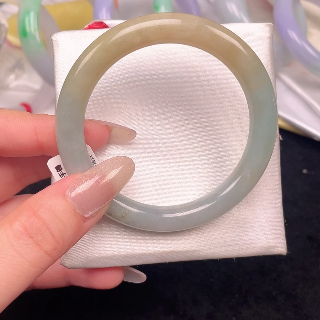 翡翠未镶嵌手镯087