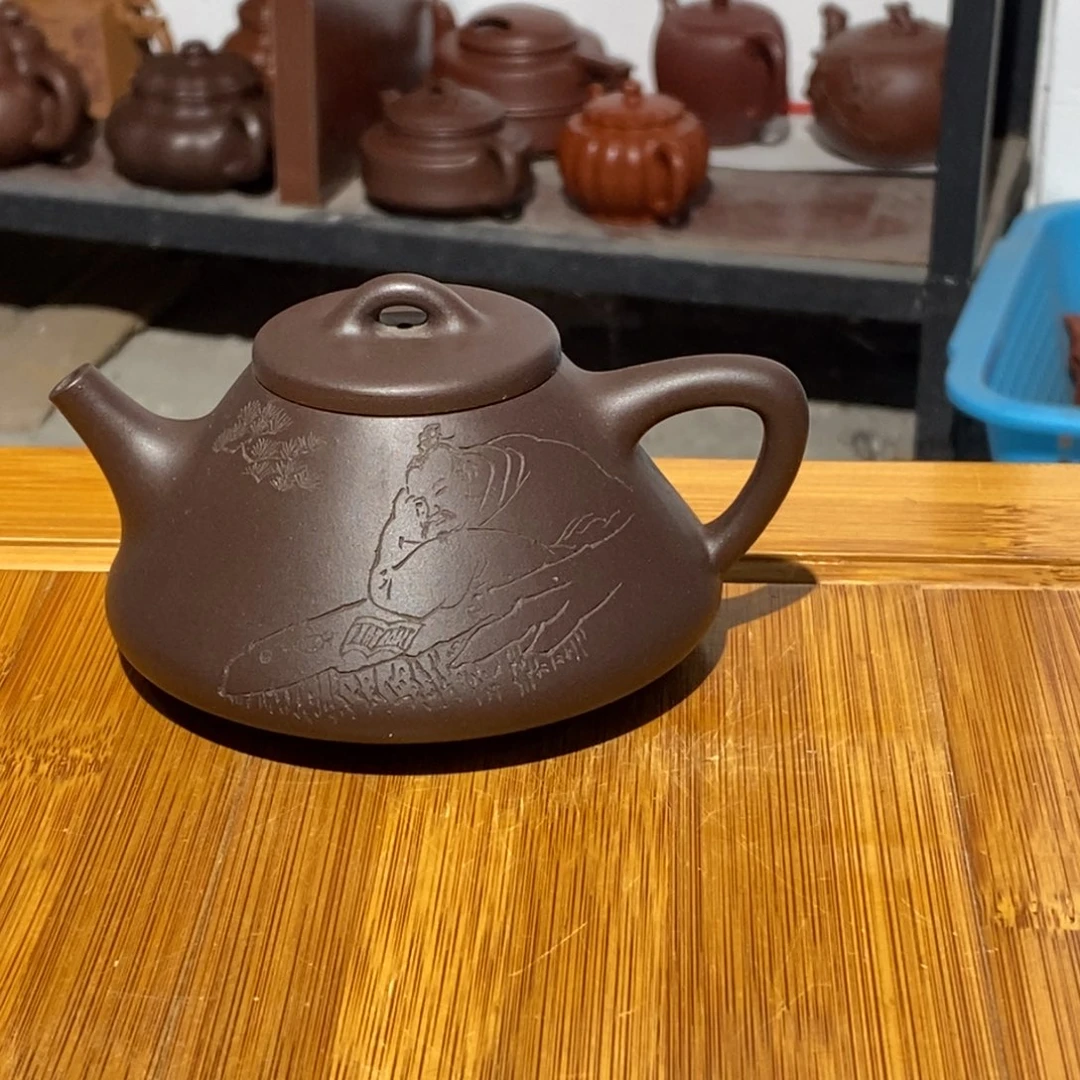 茶壶紫砂紫砂壶。紫砂壶。