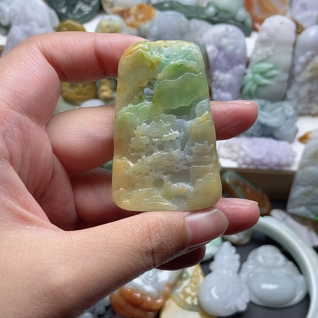翡翠未镶嵌颈饰翡翠