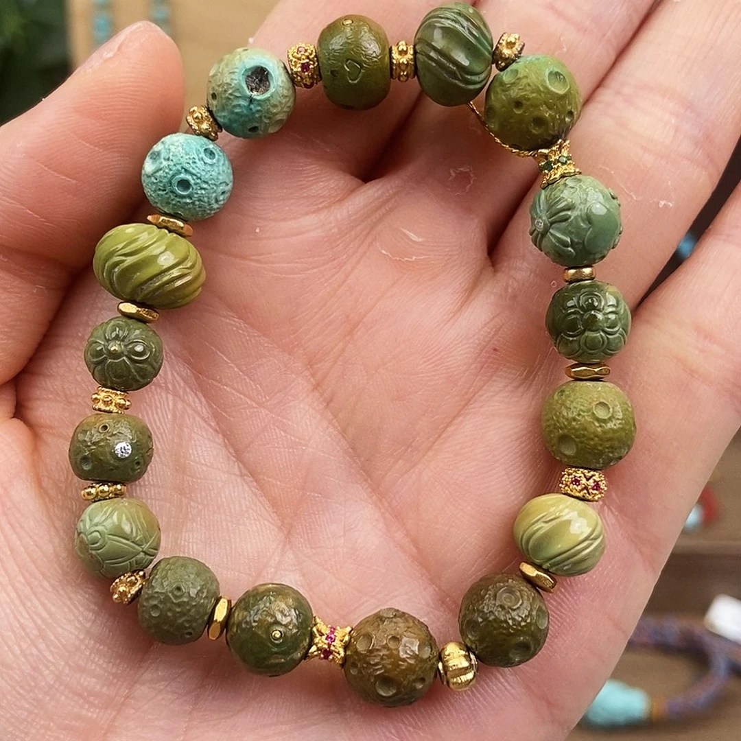 未镶嵌绿松石珠宝奇石