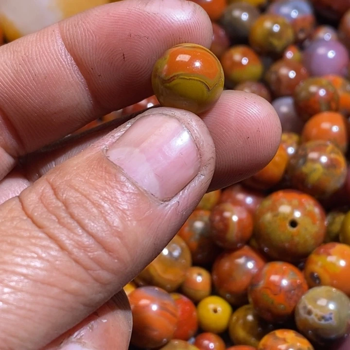 玛瑙/玉髓战国红单珠未镶嵌萤**一