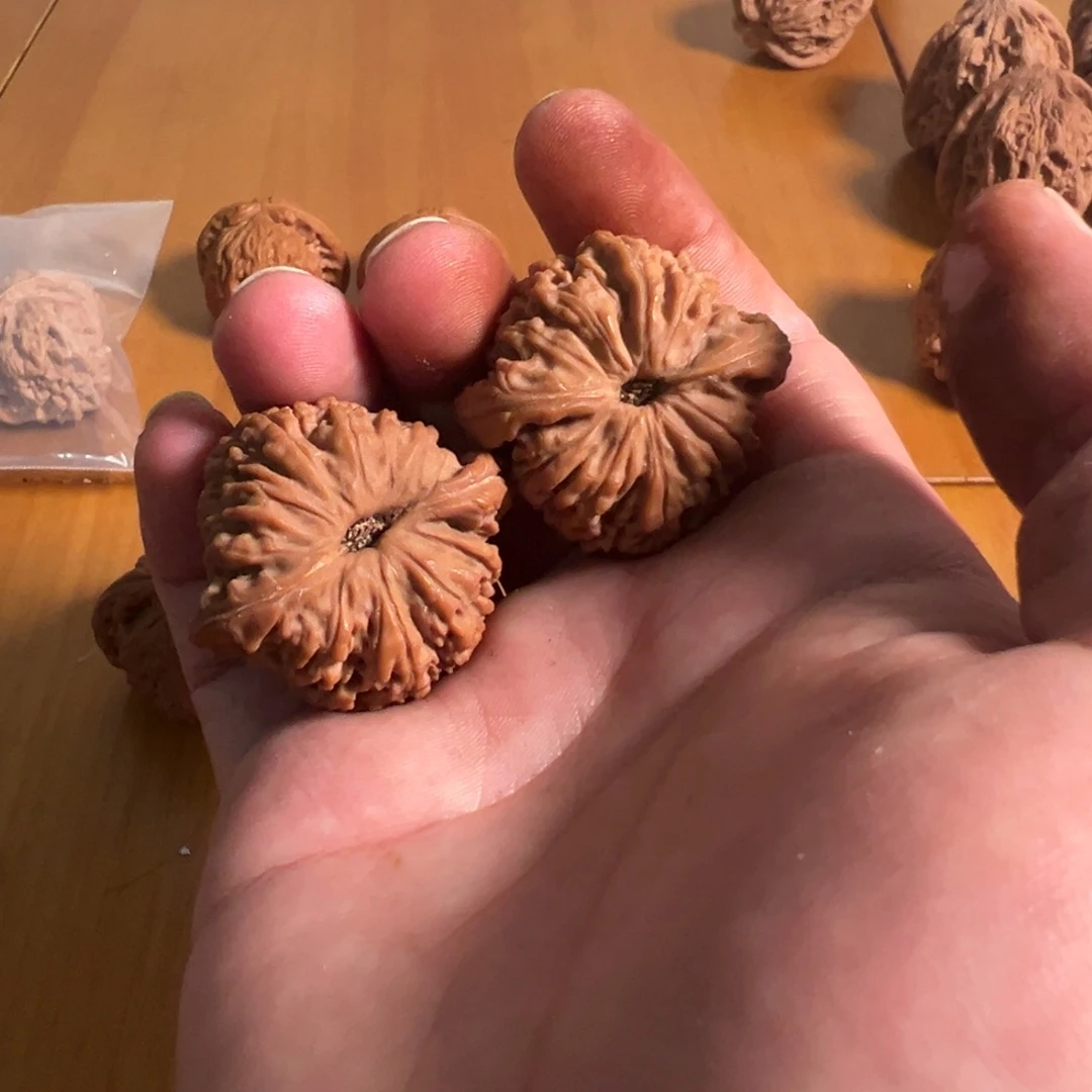 莫***道吊坠文玩核桃南疆