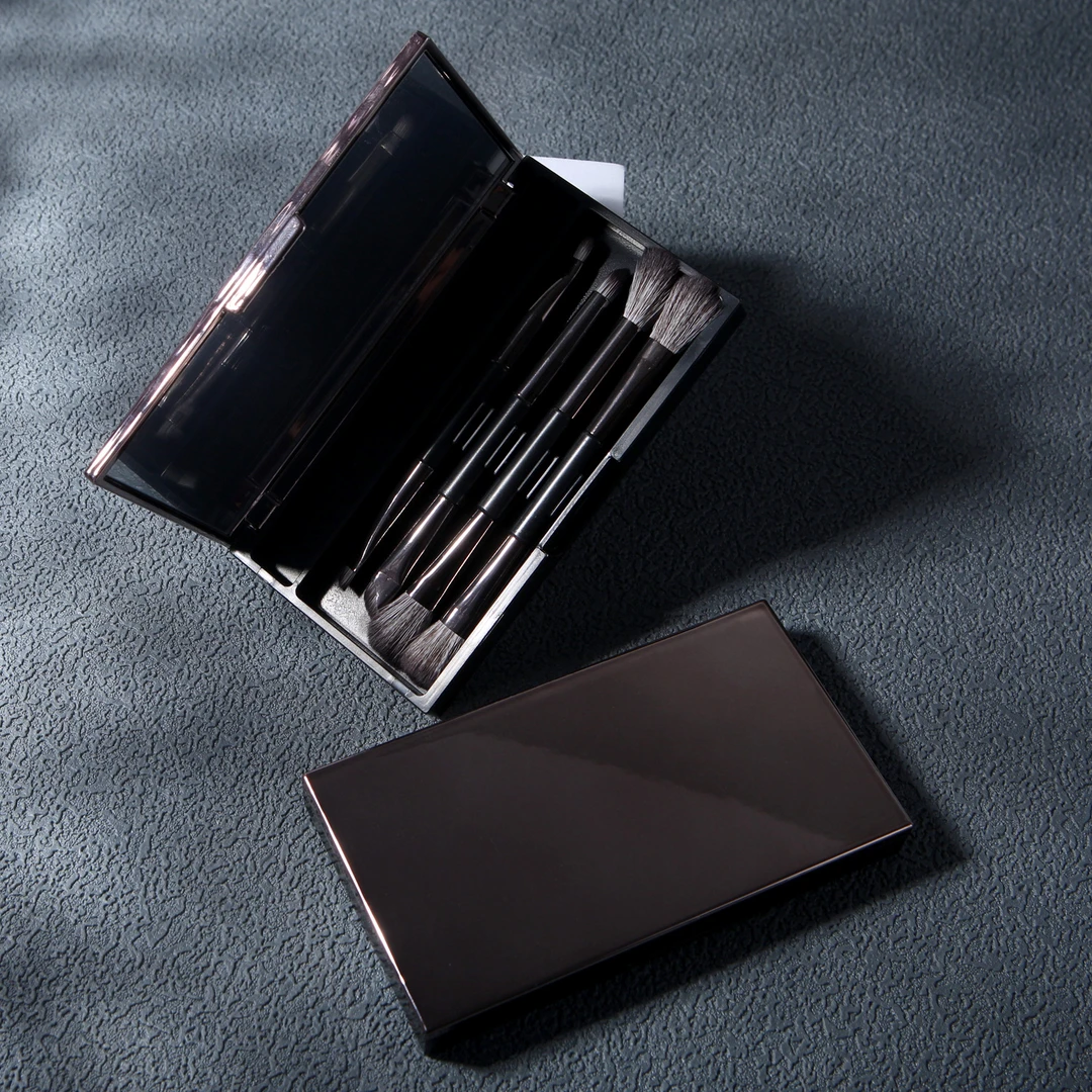 沧州便携式高颜值化妆刷套装一体化镜盒组合眼鼻影腮红刷美妆工具