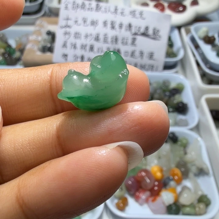 和田玉未镶嵌珠宝奇石