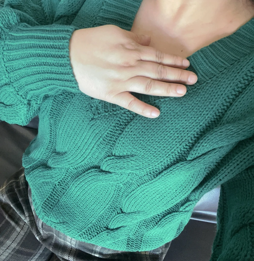 女冬季时尚休闲毛衣