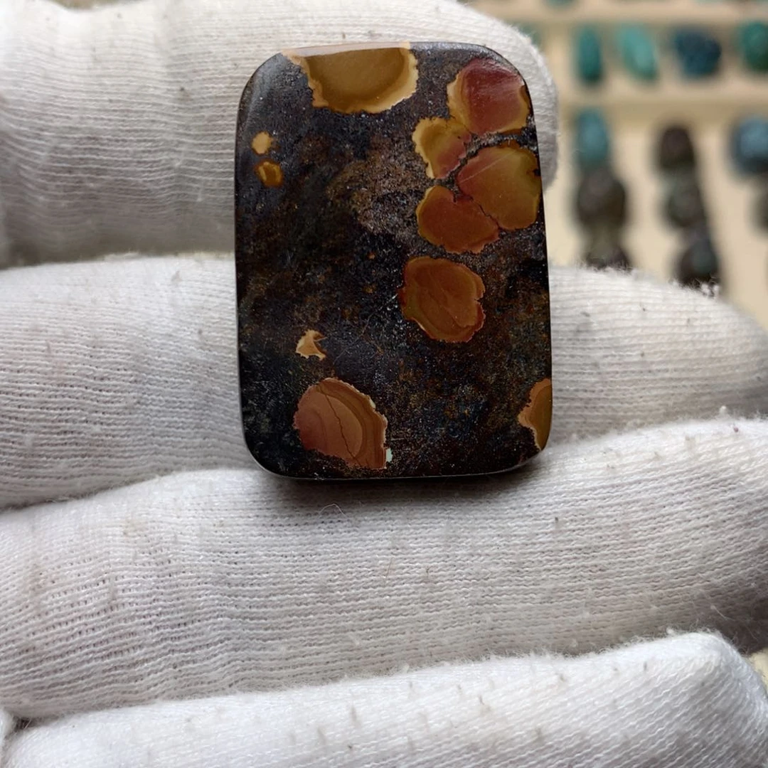 石材湖北原矿高瓷饰品配饰