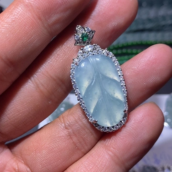 翡翠未镶嵌颈饰天然翡翠