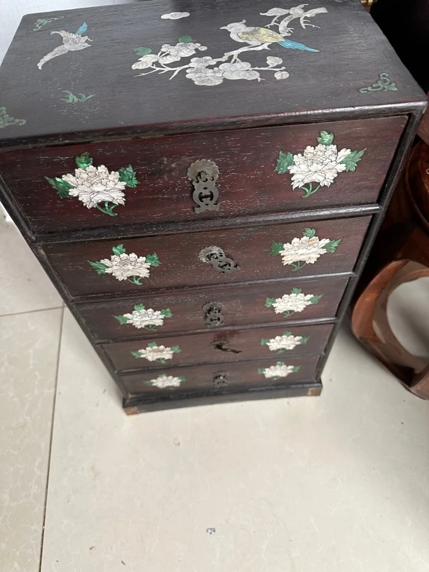 紫檀木螺钿镶嵌五斗柜