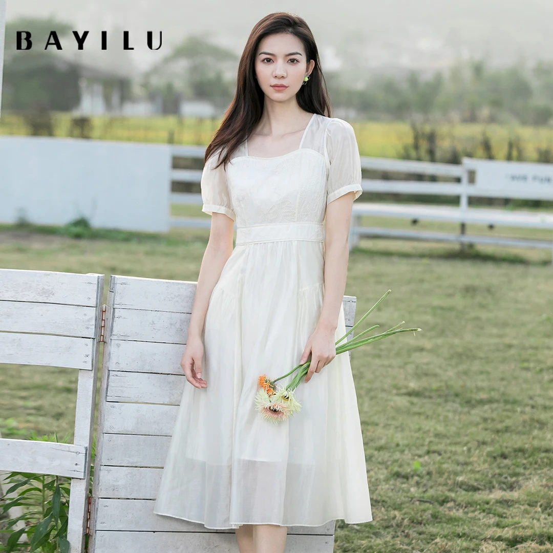 【云云】芭依璐女装夏季新款时尚连衣裙86L7085