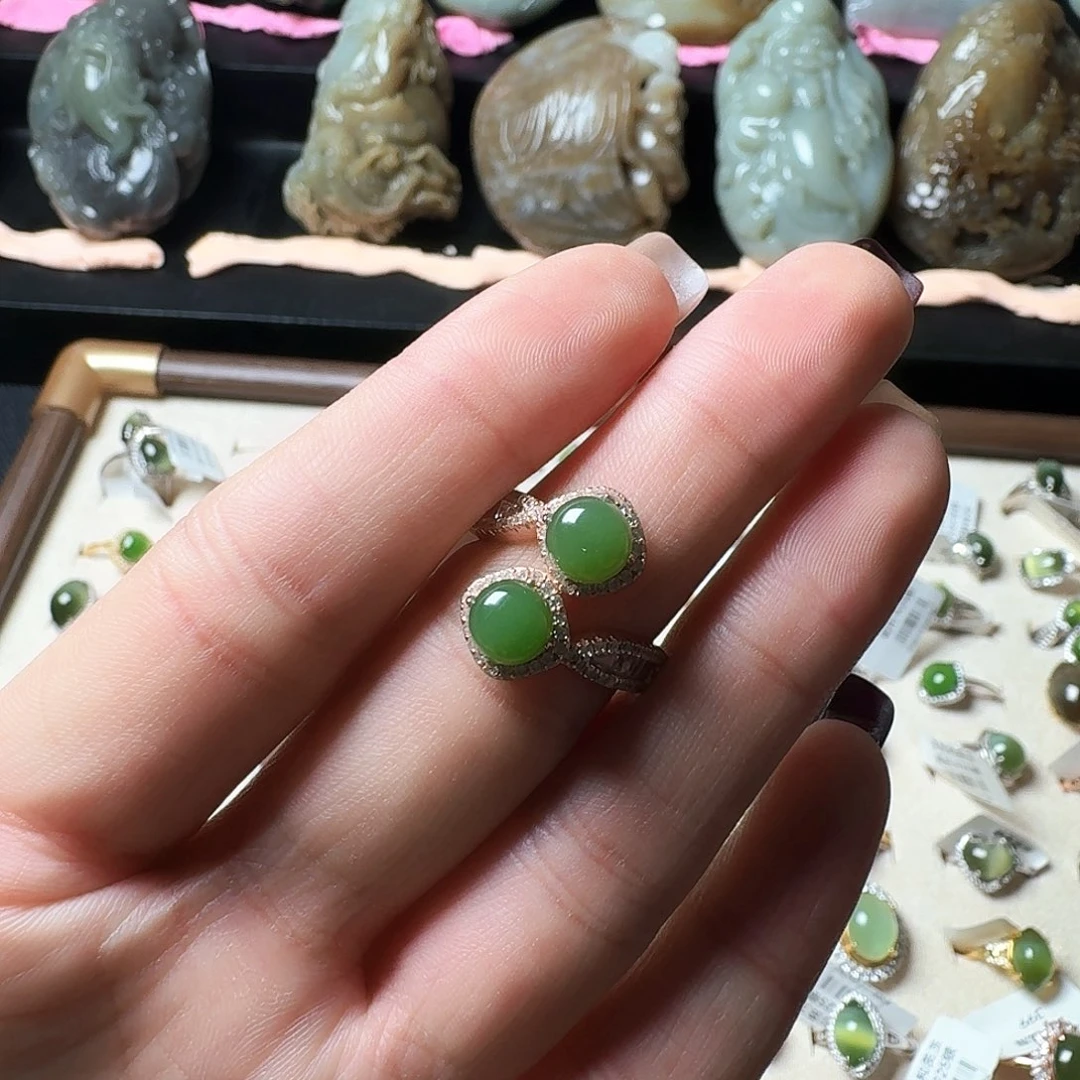 银S925镶嵌戒指和田玉