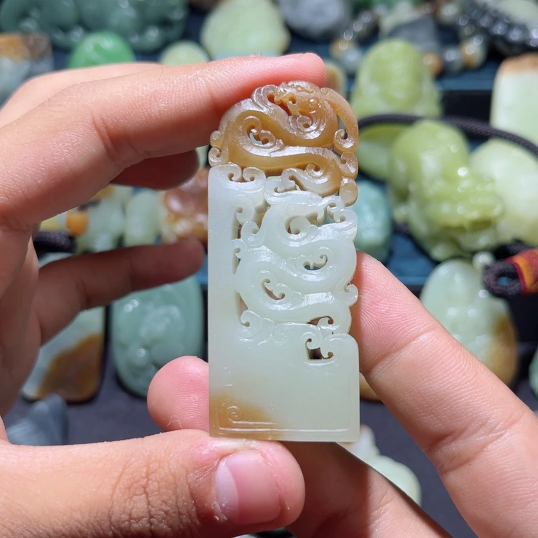 和田玉未镶嵌挂件