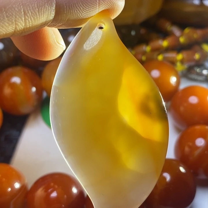 玛瑙/玉髓颈饰未镶嵌