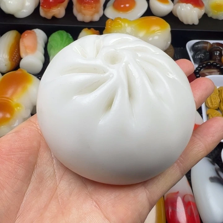 新疆戈壁五彩石金丝