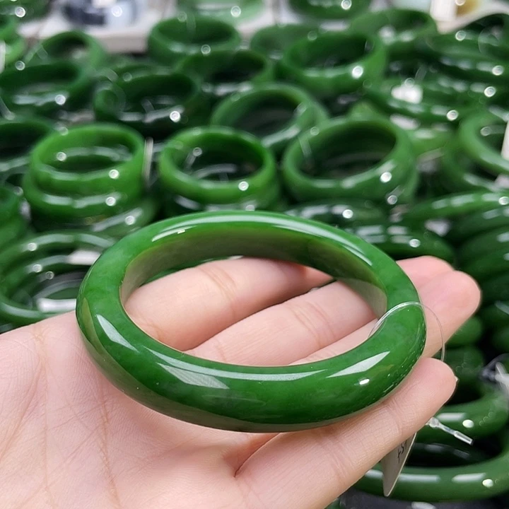 未镶嵌手镯和田玉（碧玉）