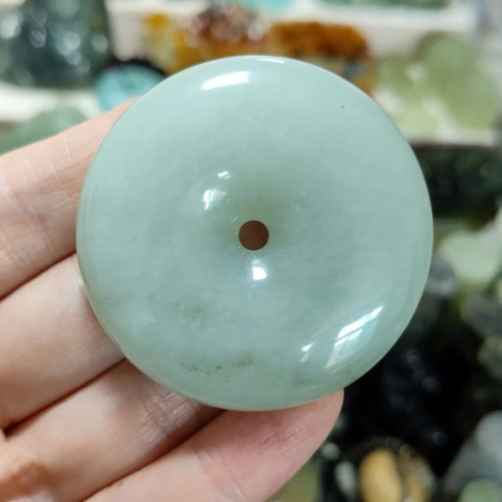 岫玉未镶嵌平安扣