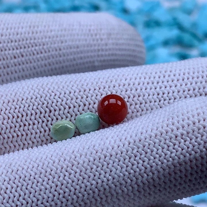 南红玛瑙未镶嵌珠宝奇石