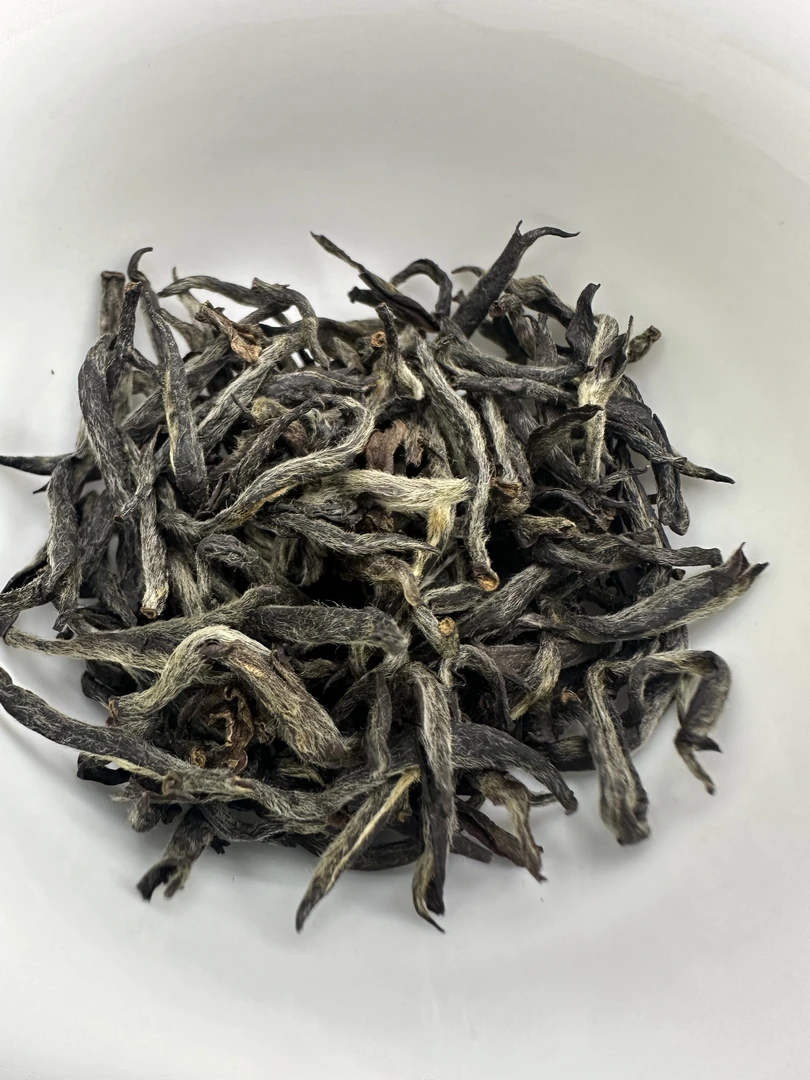 梅占2.0头春头采武夷山金骏眉红茶单芽花果香传统工艺
