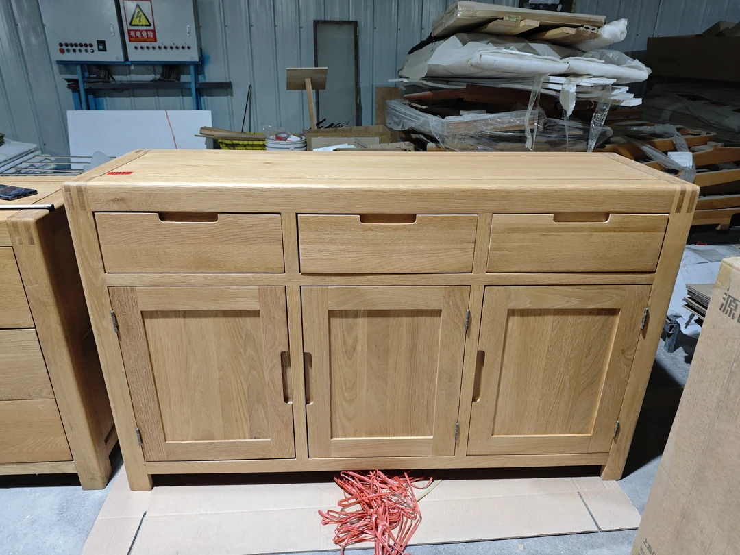 餐边柜 橡木 135*40*83 瑕疵无售后 朱8912