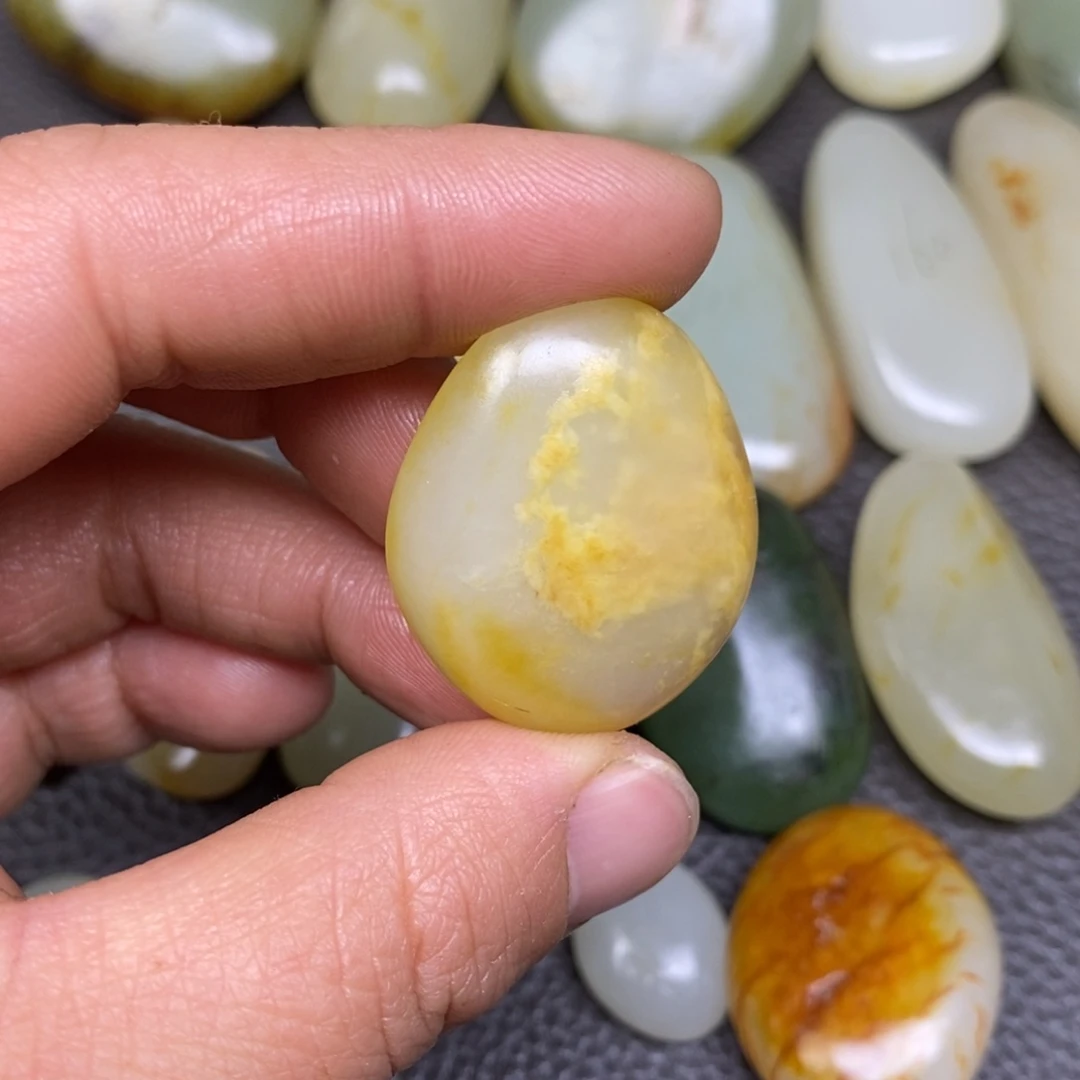 和田玉挂件^_^未镶嵌