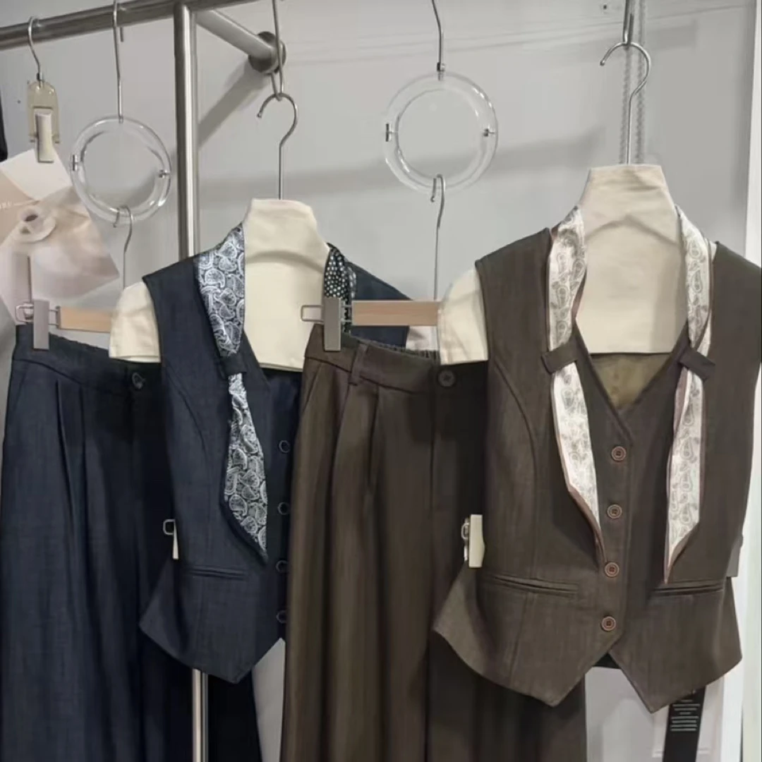 洋气时髦！秋季复古高级感西装马甲配丝巾+裤子两件套女