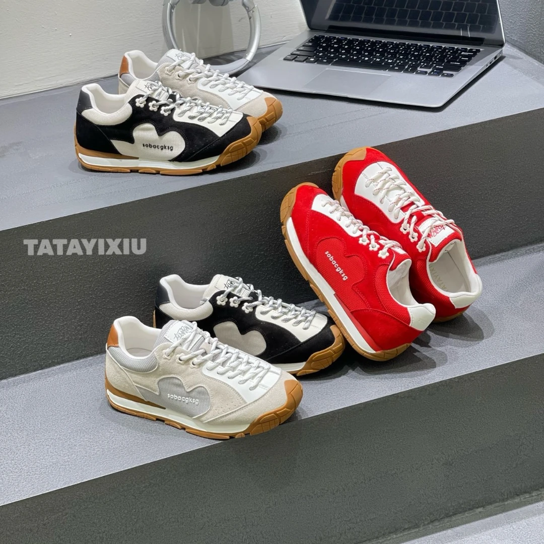 复古厚底阿甘德训鞋女2025新款透气休闲运动小花流浪鞋软底跑步鞋